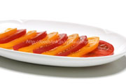 オレンジ色のトマト　桃太郎ゴールドと赤い桃太郎トマト